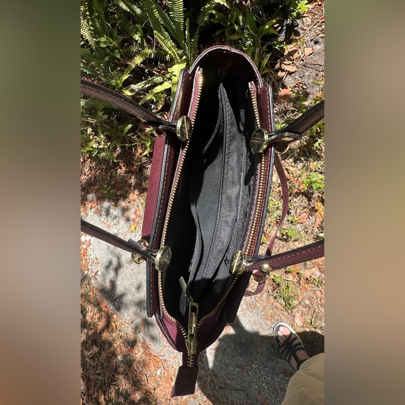 Dark burgundy red leather crossbody purse handbag - Picture 16 of 17